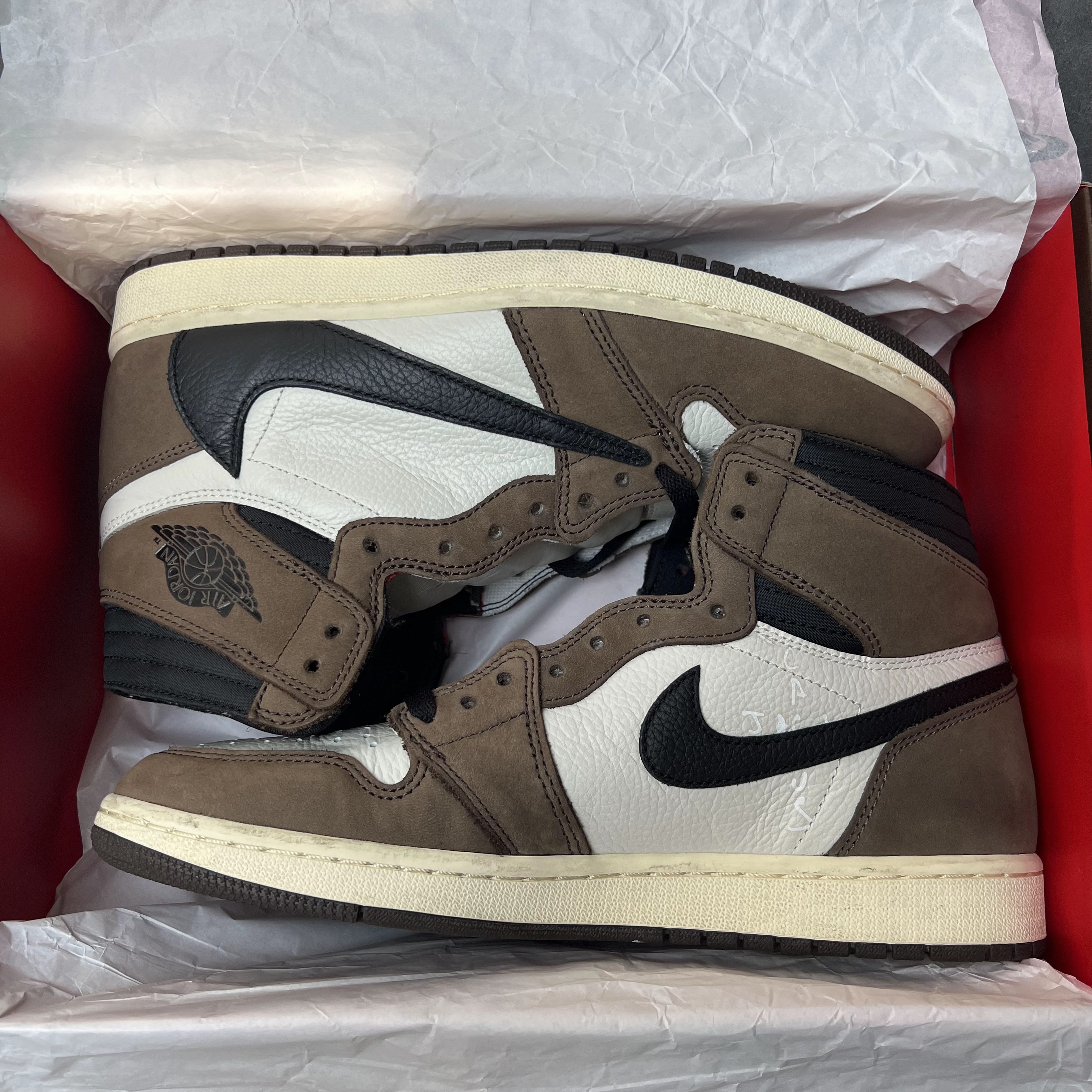 【ライブ配信中の展示品でございます】Travis Scott × Nike Air Jordan 1 Retro High OG TS SP  