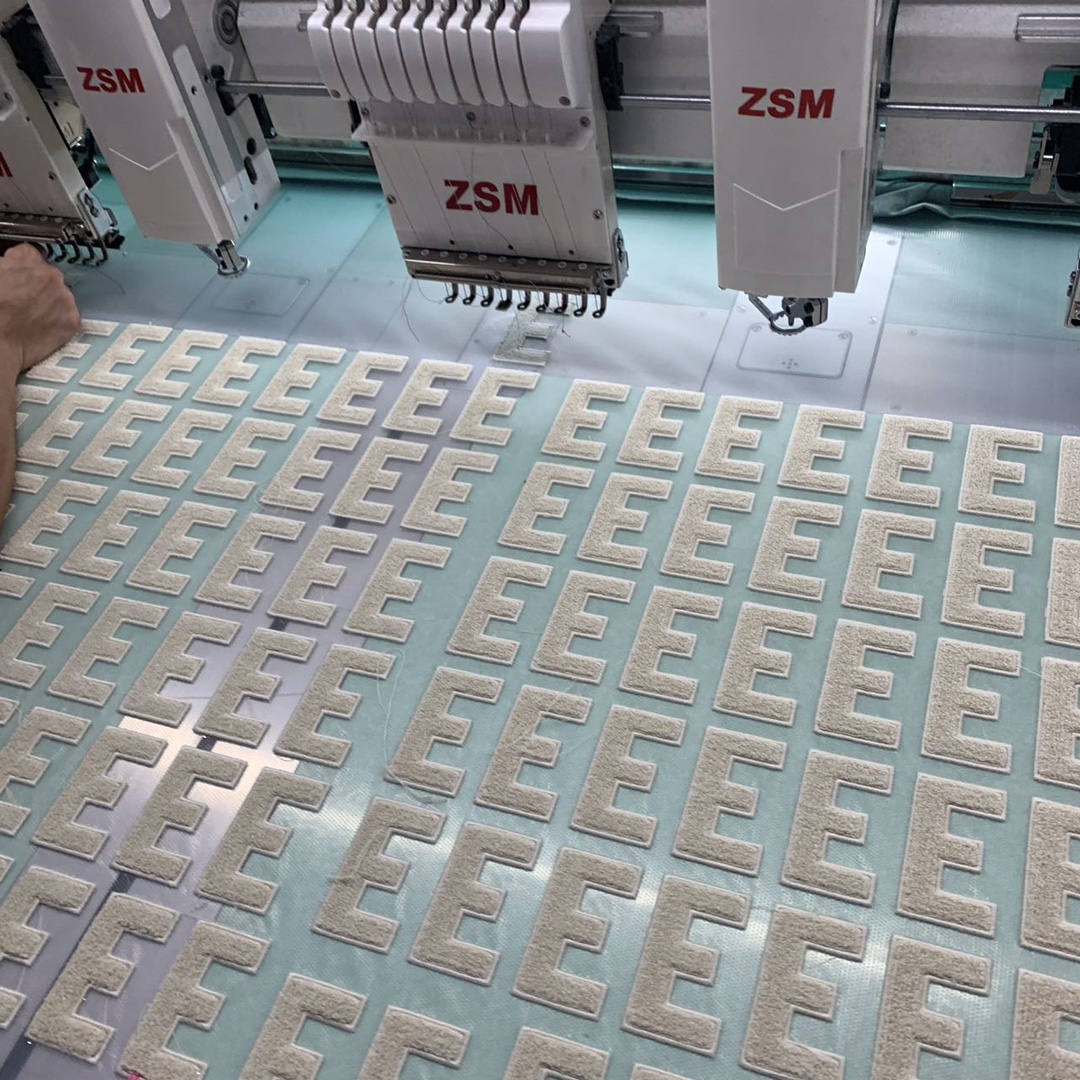 CELINE FW22 letter patch coat（2V04L553R-27NG）