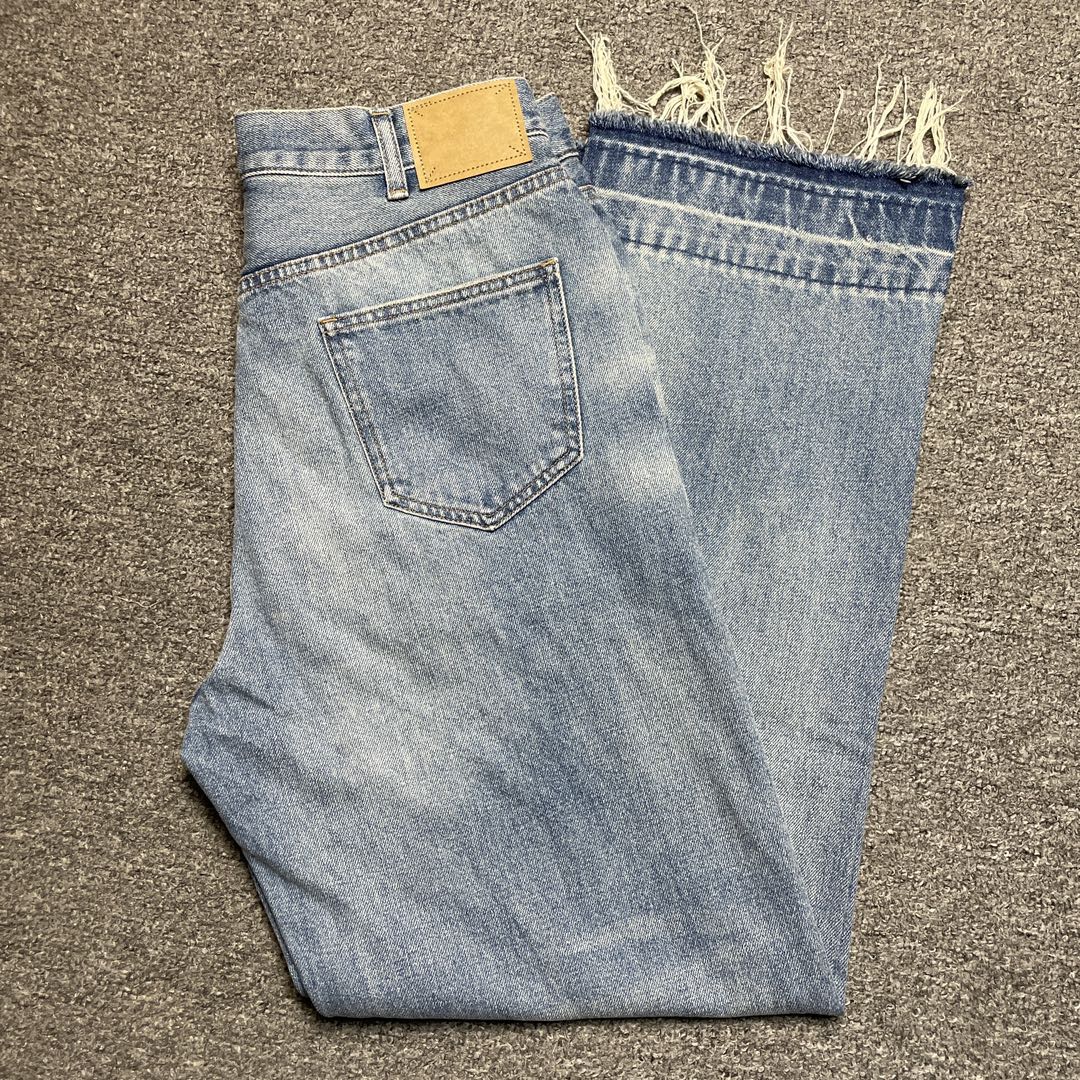 CELINE WESLEY JEANS IN WESTSIDE WASH DENIM（2N829033S-08WT）
