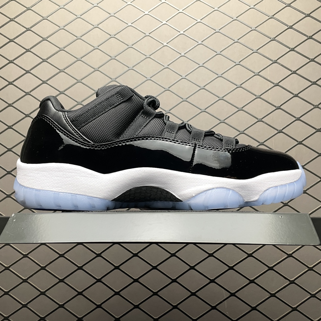 Nike Air Jordan 11 Retro Low "Space Jam"（FV5104-004）