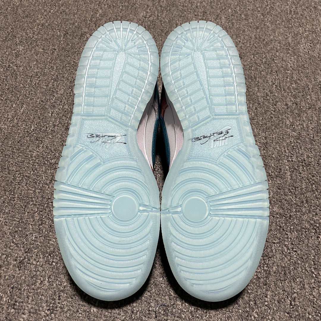 Futura × Nike SB Dunk Low "White and Geode Teal（HF6061-400）