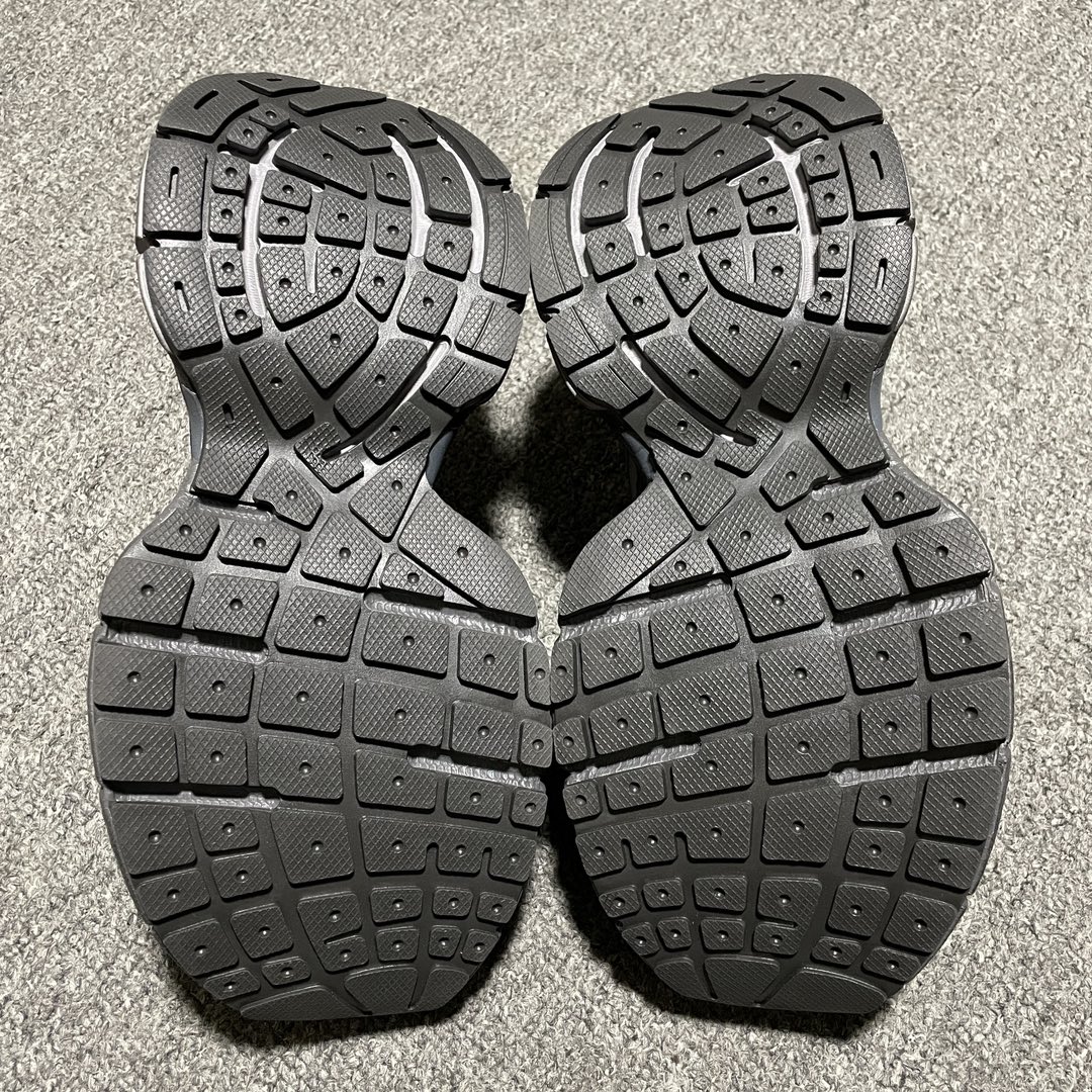 BALENCIAGA 3XL sneakers WORN-OUT SNEAKER suede（759693W3XLI1819）