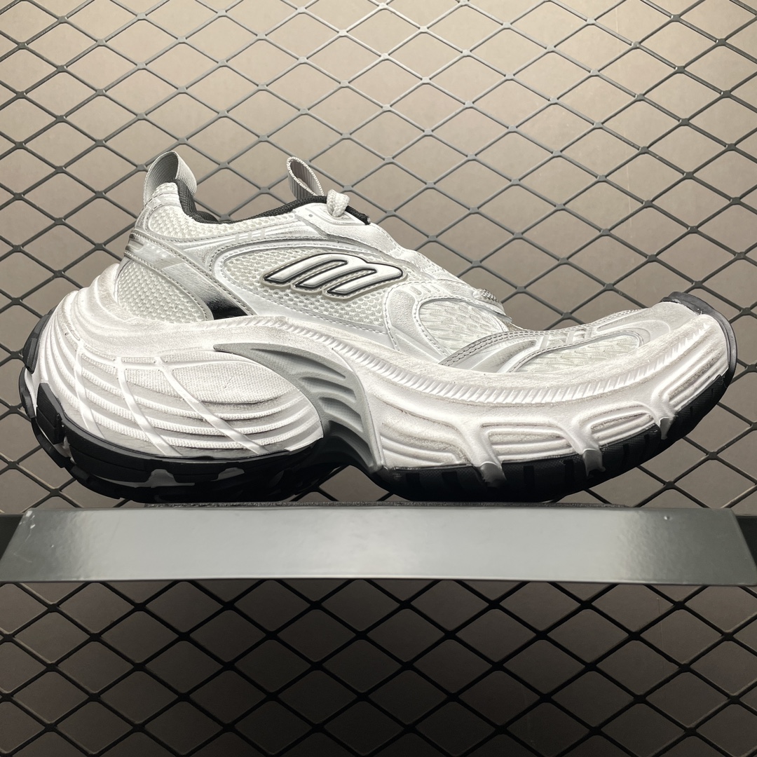 Balenciaga 10XL orange sneakers（784344W2MV29110）