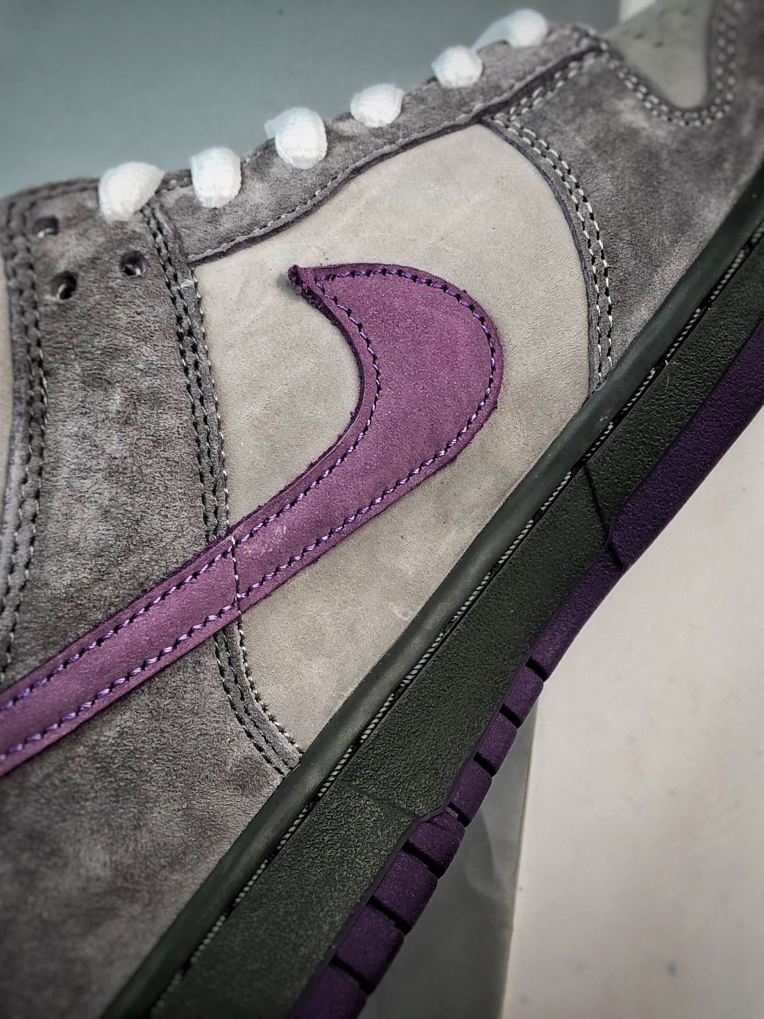NK Dunk SB Low Purple Pigeon（304292-051）