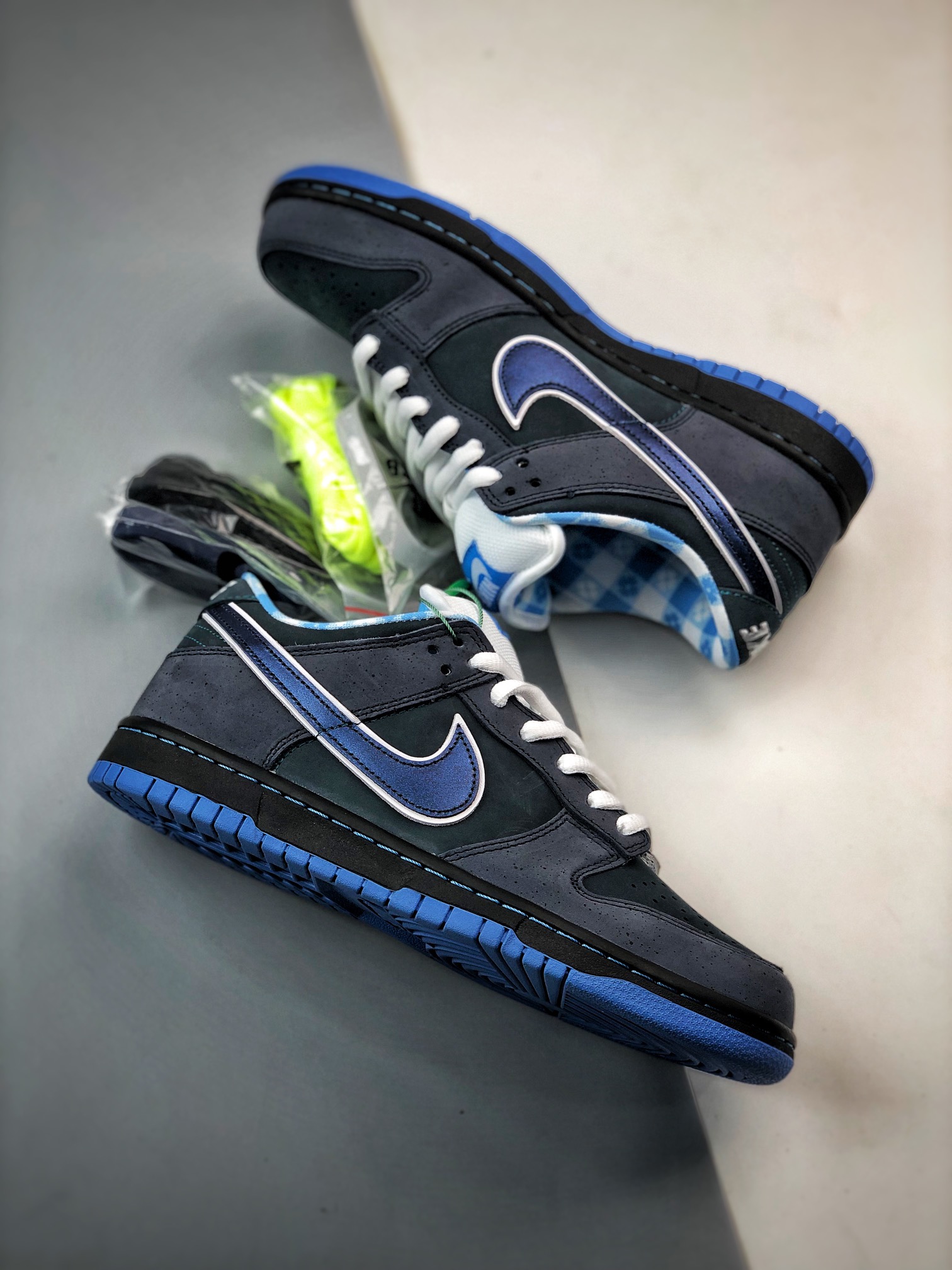Concepts × Nike SB Dunk Low "Blue Lobster"（313170-342）