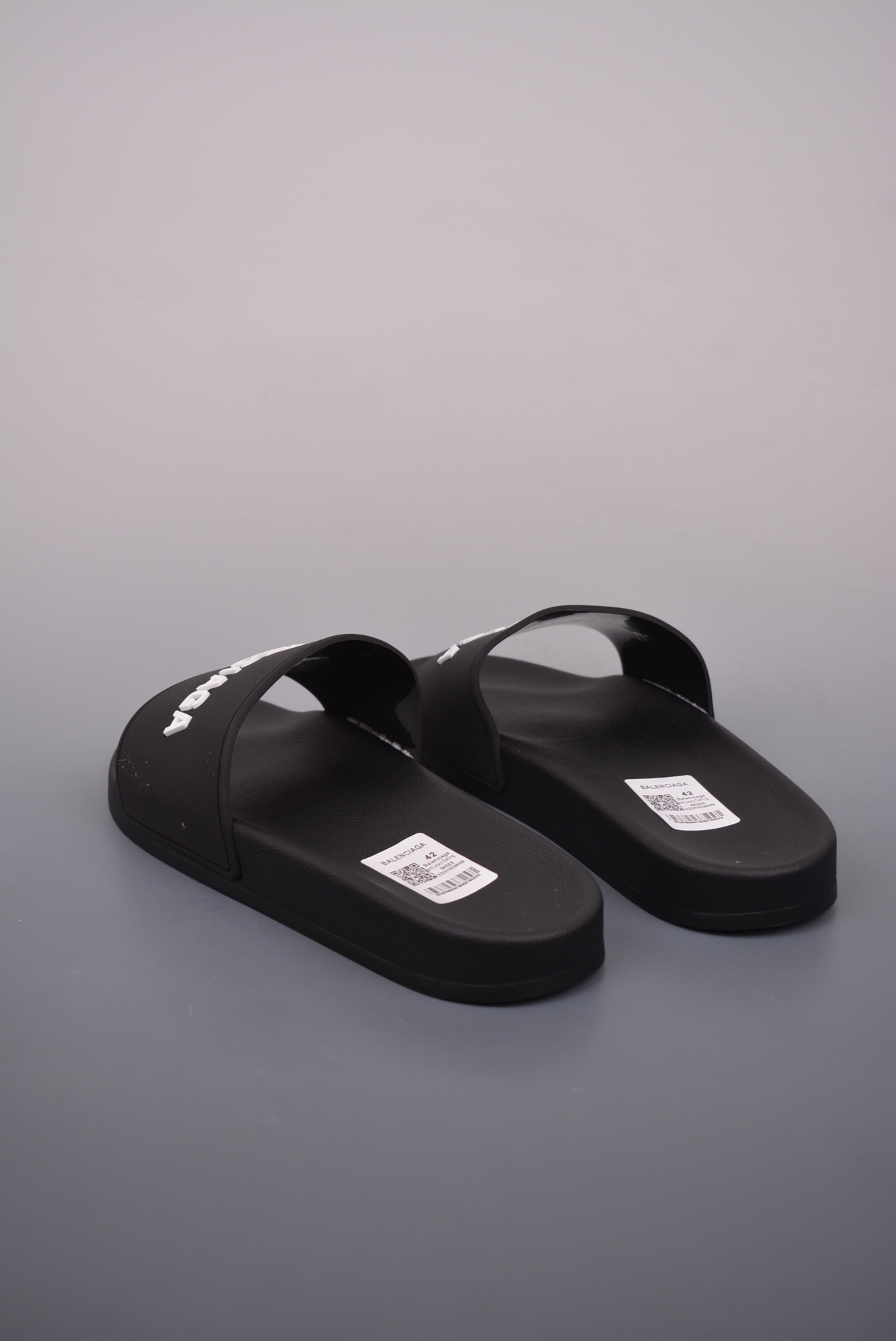 BALENCIAGA Pool Slide Sandal "Black/White"（565826W1S801006）