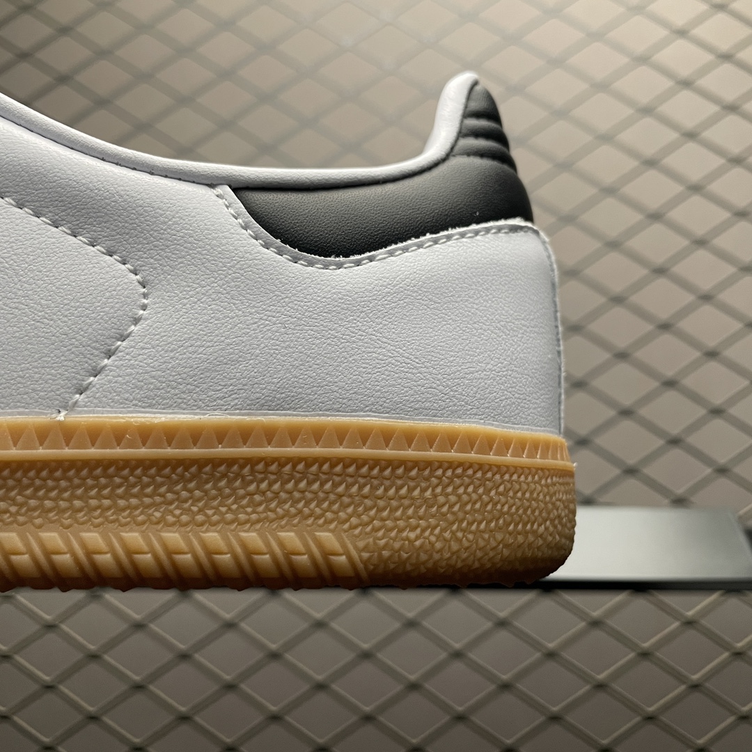 adidas Originals WMNS Samba LT "Footwear White/Core Black/Gold Metallic（IG4279 ）