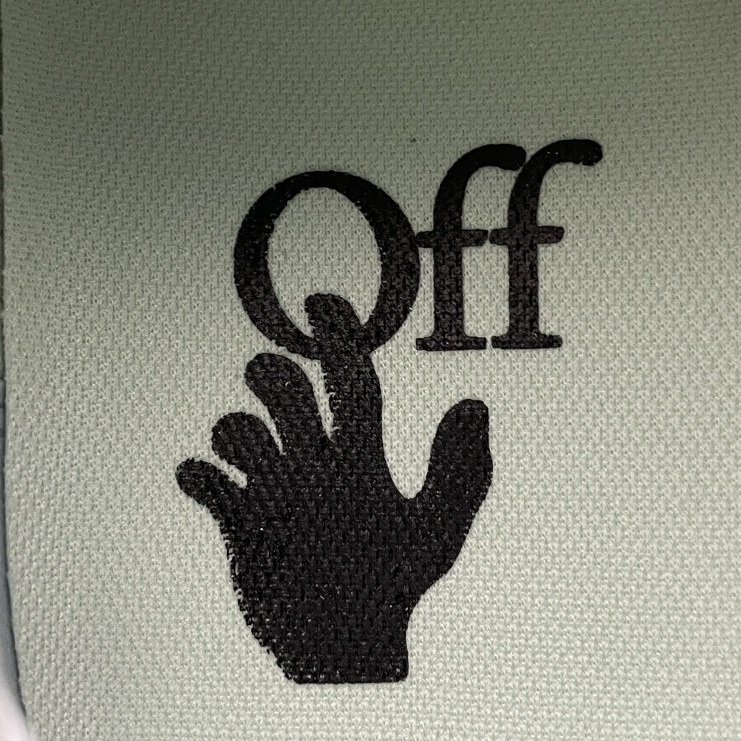 OFF-WHITE Odsy-1000 Cream  (41UEFF10)