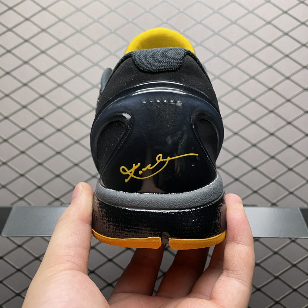 Air Jordan 1 Retro 