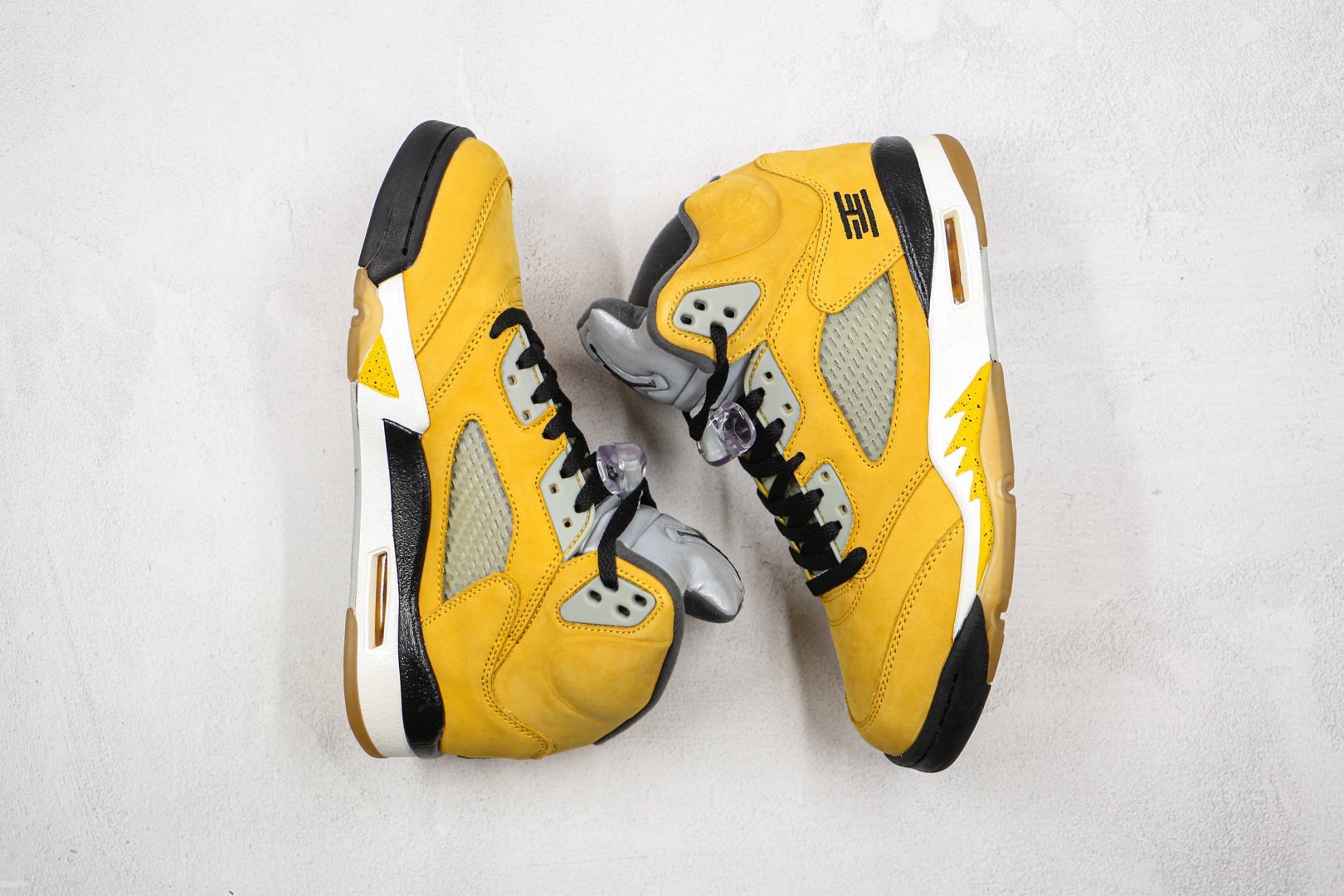 Jordan Air Jordan 5 Retro Tokyo T23 basketball shoes (454783-701)