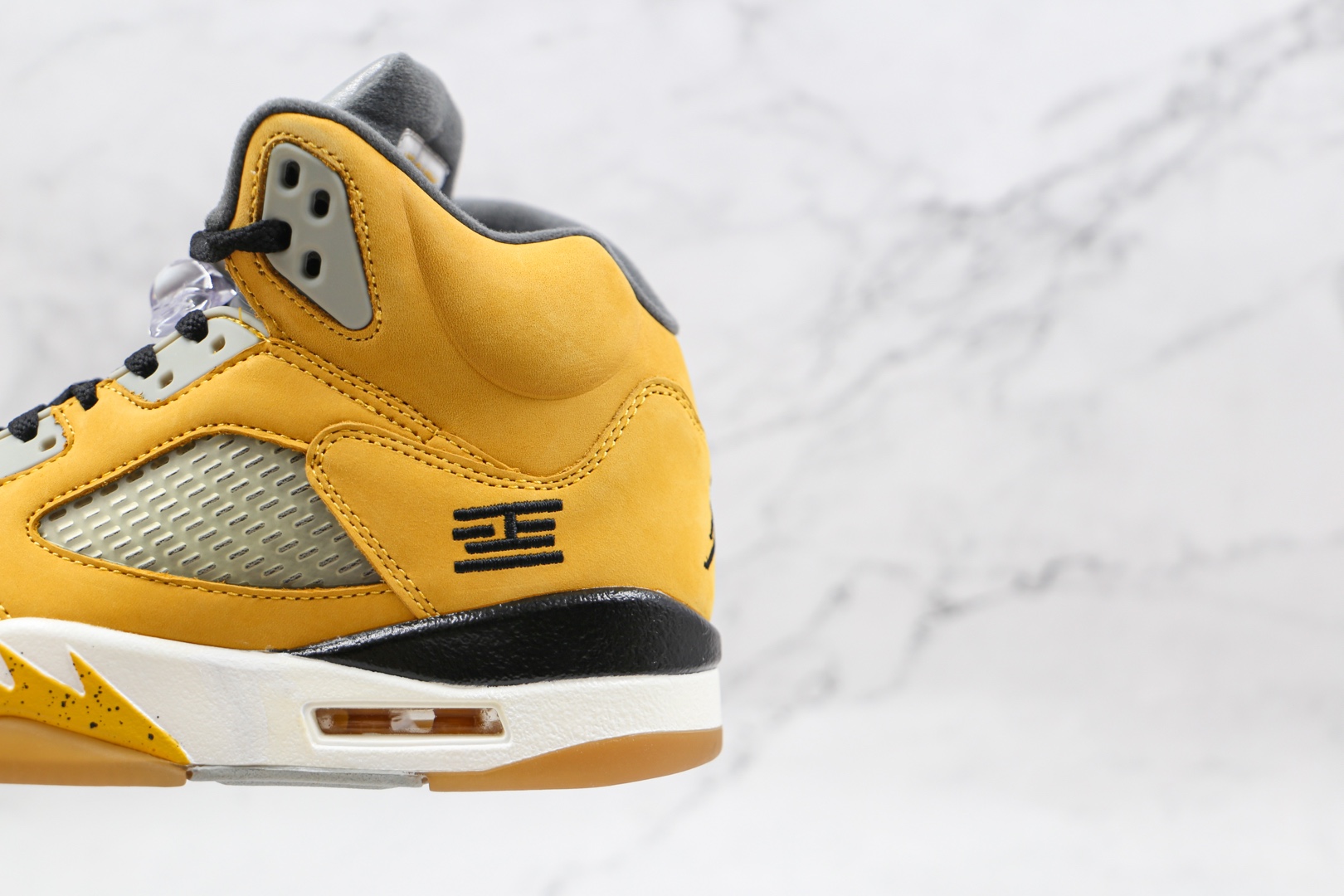 Jordan Air Jordan 5 Retro Tokyo T23 basketball shoes (454783-701)