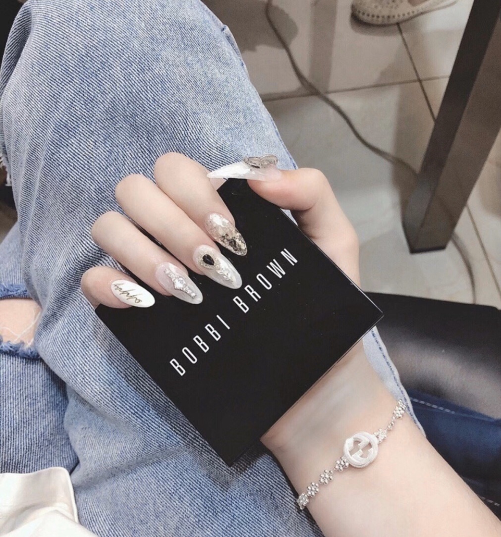 GUCCIインターロッキングG シルバー ブレスレット（481687-J8400-8106）