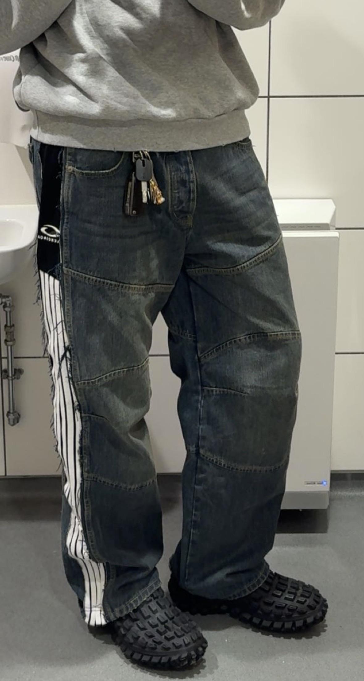 New jeans : r/Balenciaga