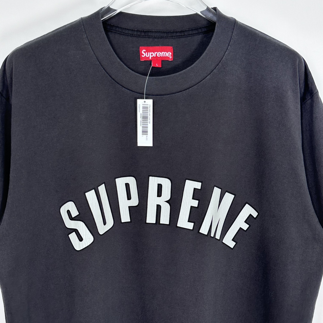 Supreme Cracked Arc S/S Top "Black"（SUP-SS24-055）