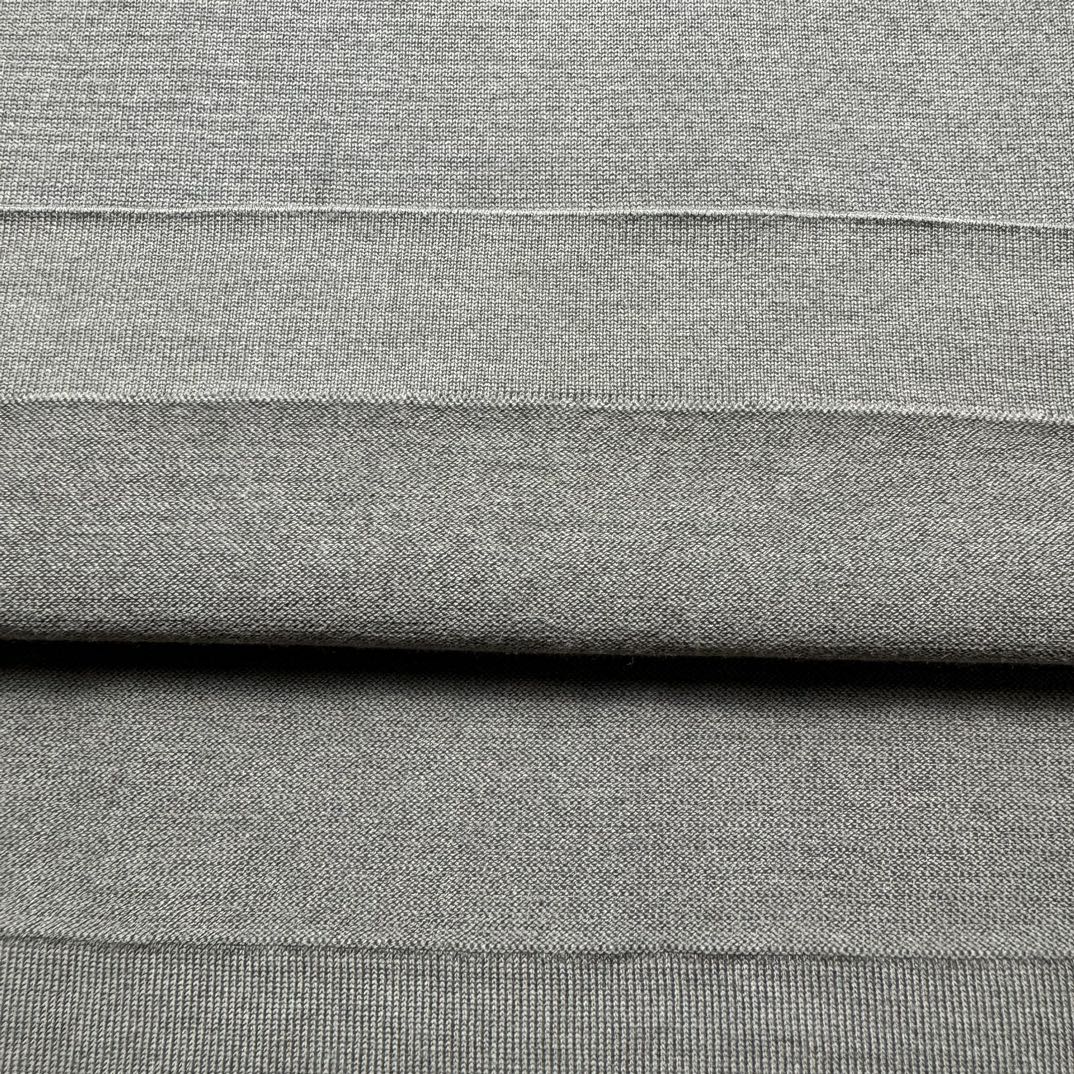 Dior T-shirts（483M648AT823-C889）