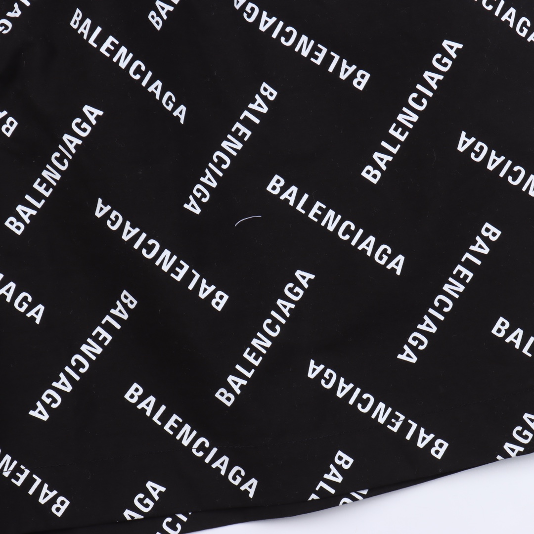 BALENCIAGA  Logo cotton shorts shorts（719975TPLA41070）