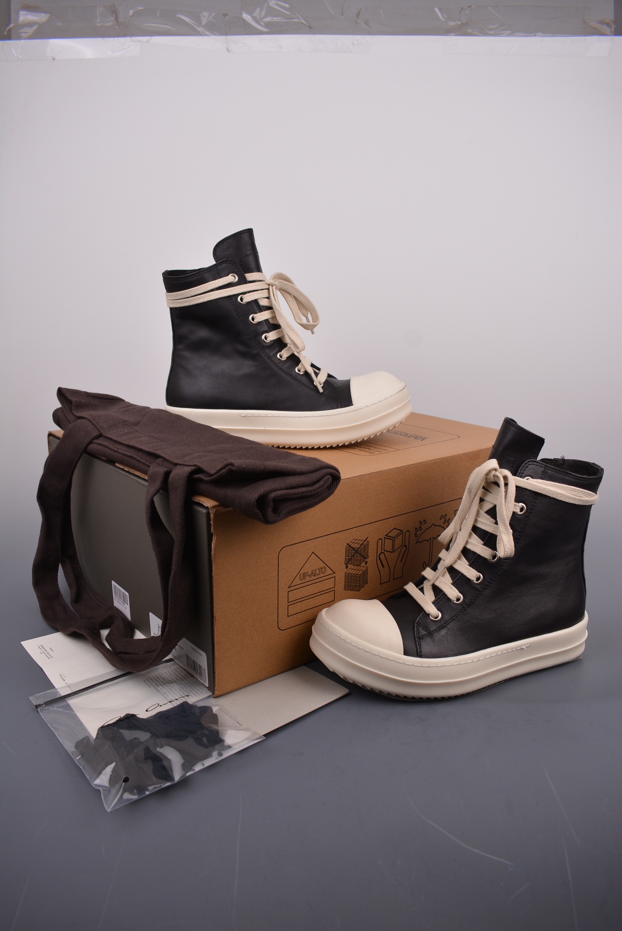 Rick Owens Black leather Lido sneakers (RU01D3890LBK-911)