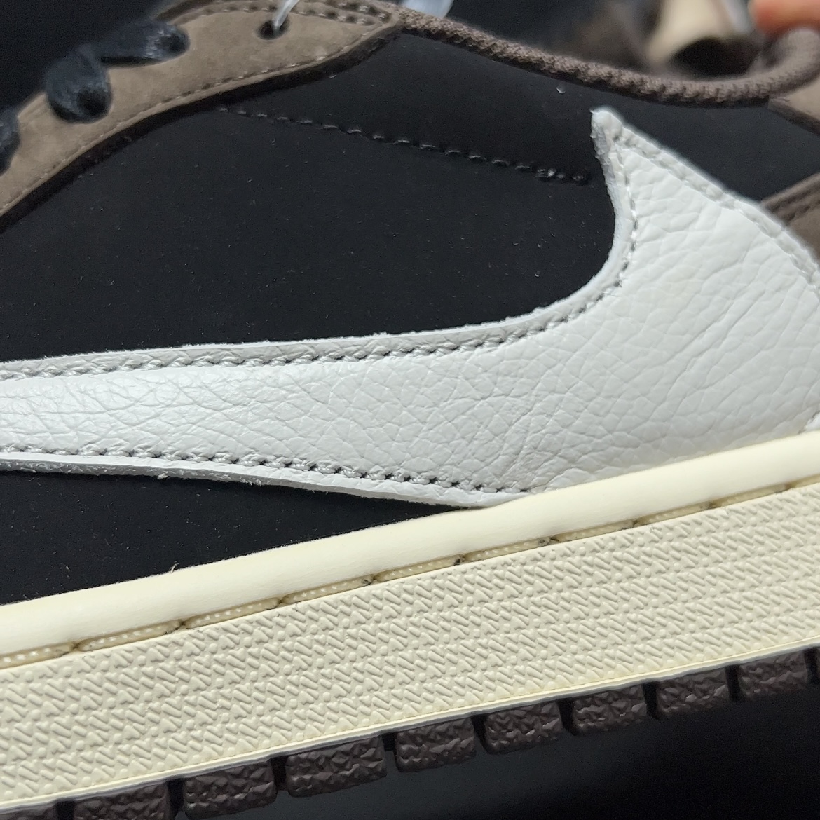 Travis Scott × Nike Air Jordan 1 Low OG SP-T "Black/Dark Mocha"(CQ4277-001)