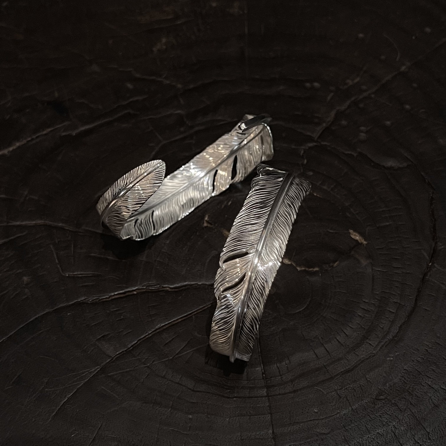 goro'sフェザーのブレスレット（GS-R-22）