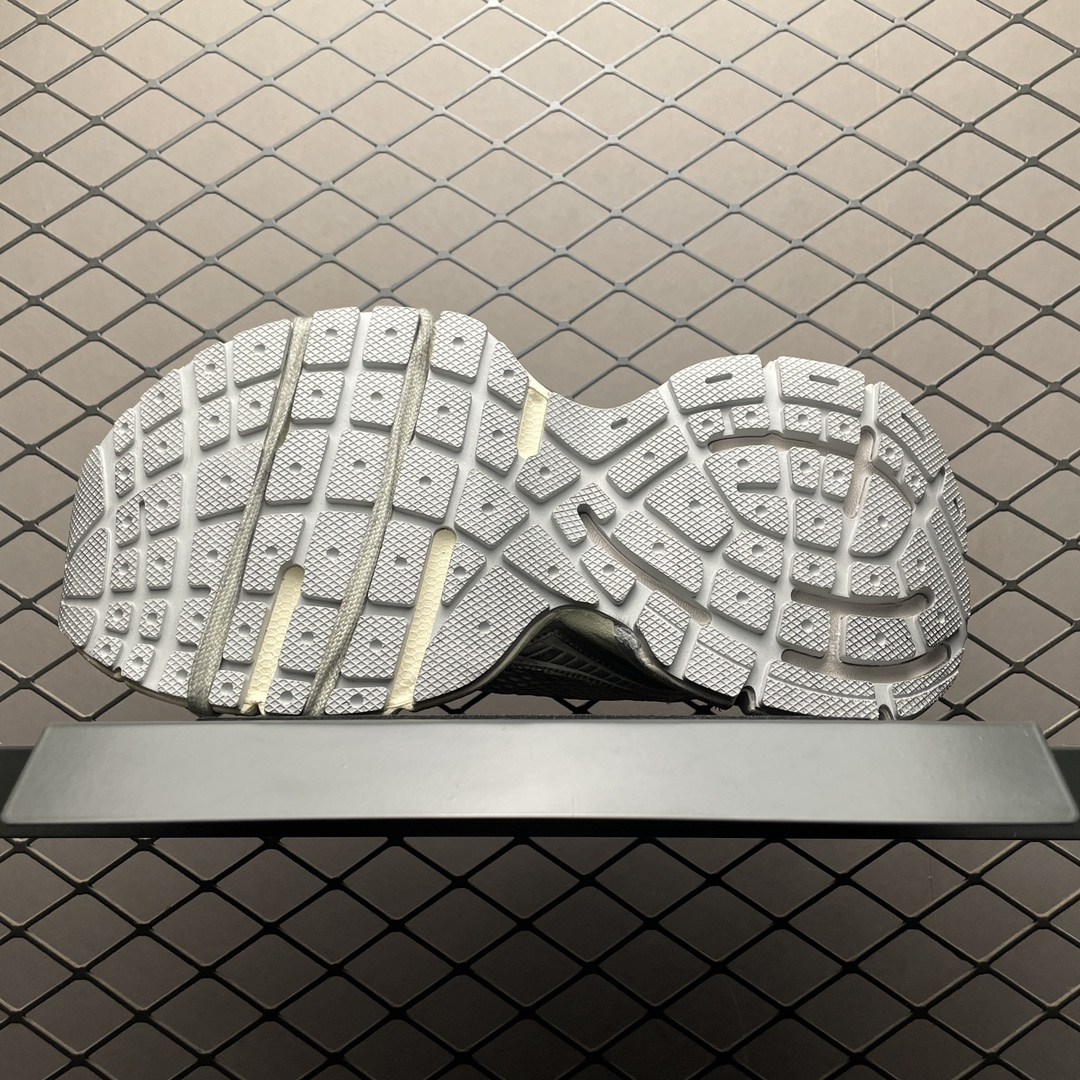 BALENCIAGA 3XL Mule（742672W3XLM9113）