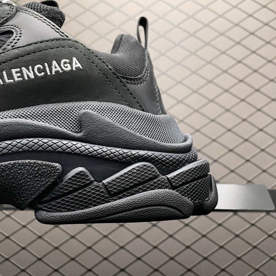 Balenciaga Triple S Dad Shoes "Black"（534162W09OM1000）