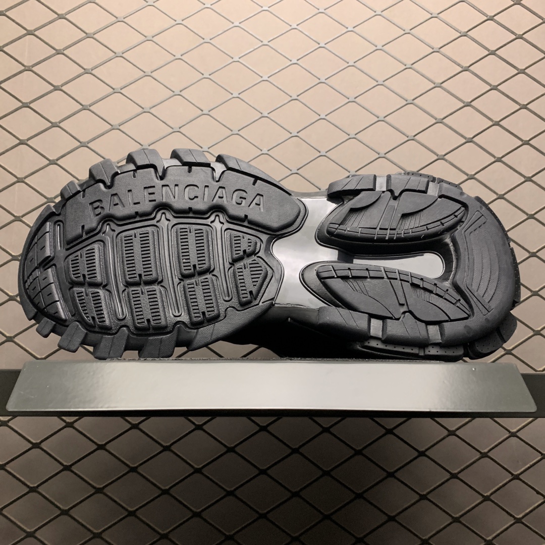 Balenciaga Track 1.0 distressed dad shoes（542023W1GB11000）