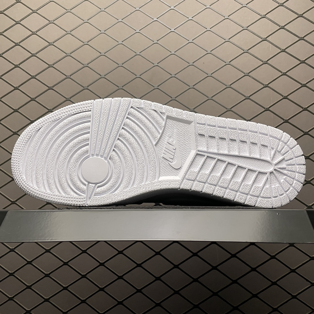 Nike Air Jordan 1 Low "Triple White" (553558-130)
