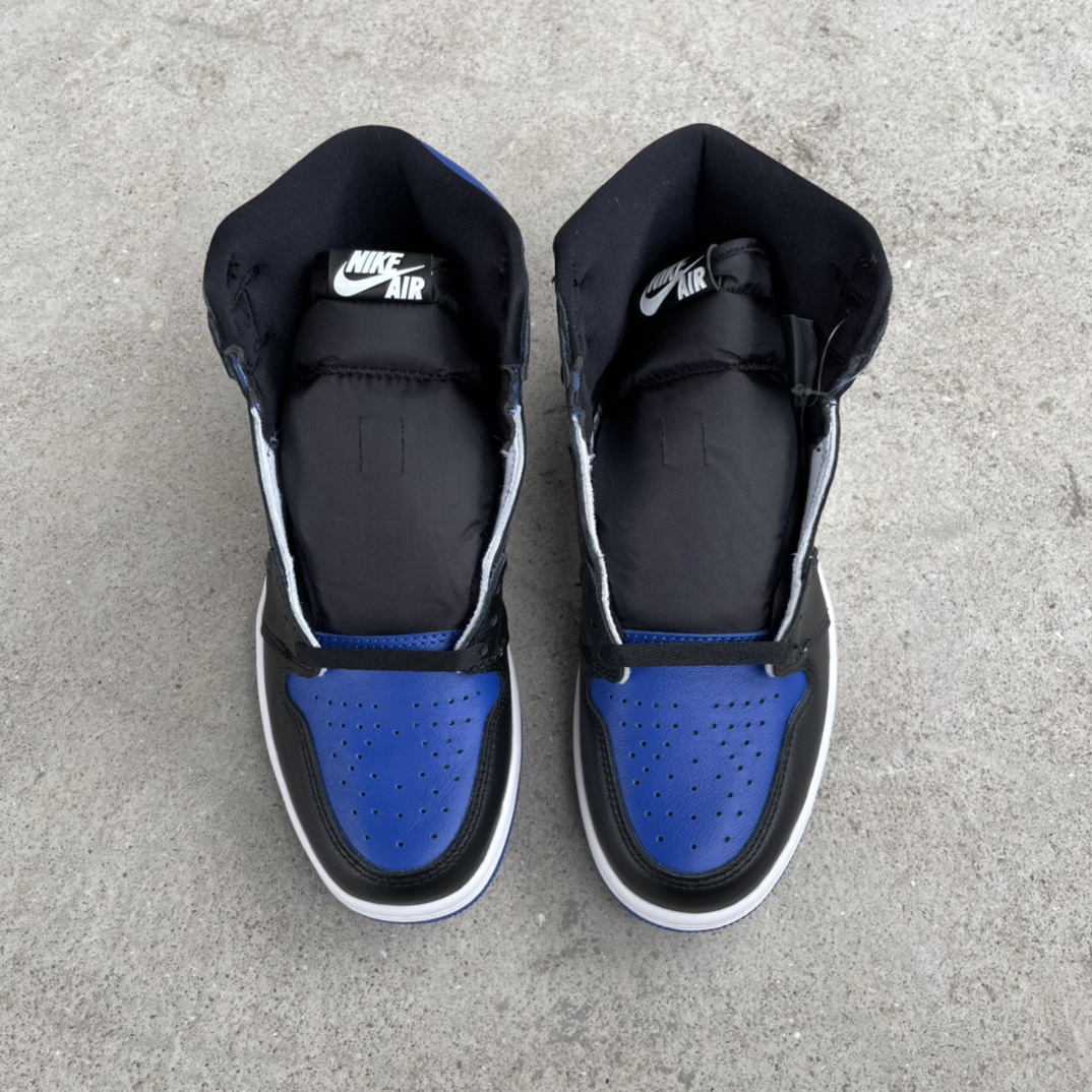 Nike Air Jordan 1 Retro High OG "Royal Toe" (555088-041)