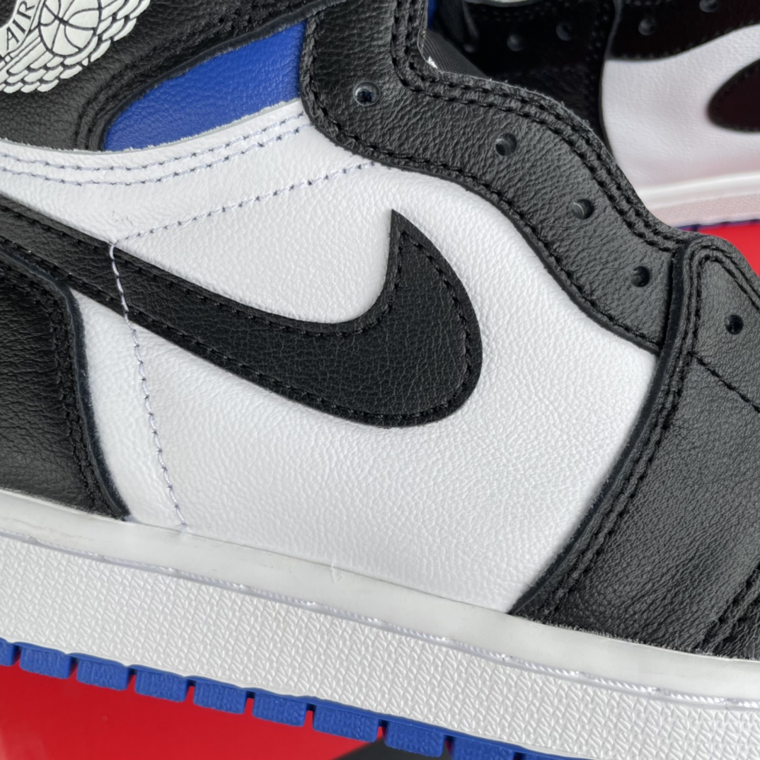 Nike Air Jordan 1 Retro High OG "Royal Toe" (555088-041)