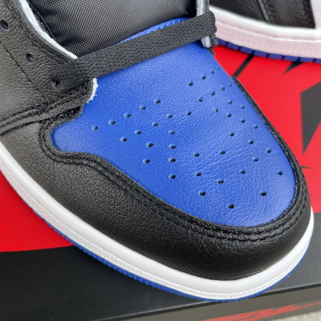 Nike Air Jordan 1 Retro High OG "Royal Toe" (555088-041)