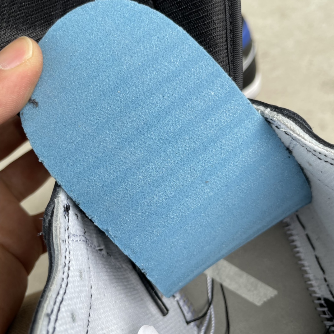 Nike Air Jordan 1 Retro High OG "Royal Toe" (555088-041)