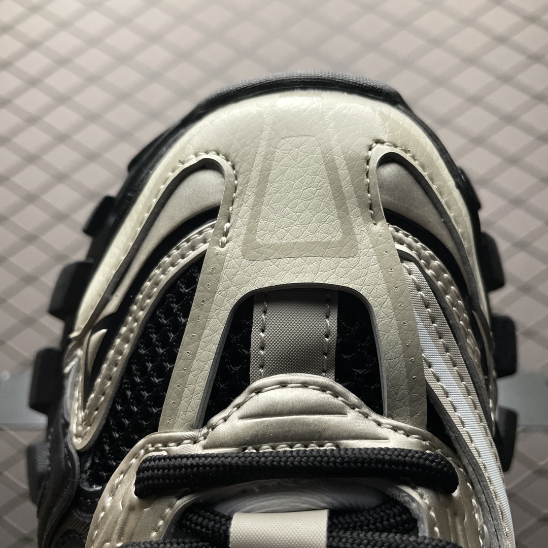  Balenciaga Track 2 Open Sneaker"black brown"（568614W2GN38071）