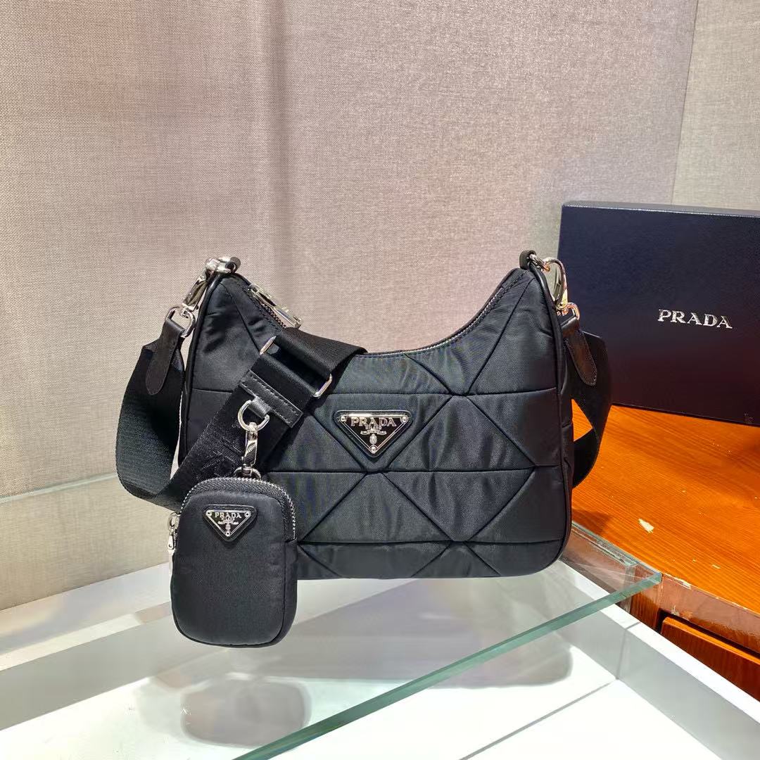 PRADA Padded Re-Nylon Shoulder Bag "Black"( 1BC151_RDJN_F0002_V_D9M)