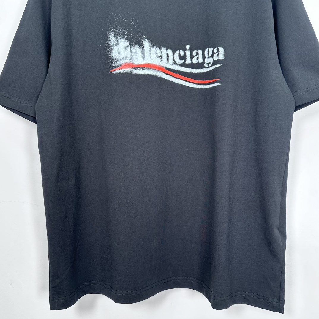 Balenciaga Medium Fit T-shirt (764235TQVI5156976）