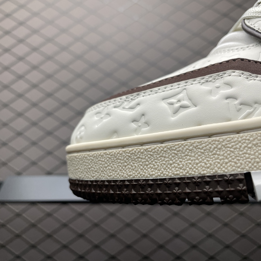Louis Vuitton Trainer Line Sneakers (1ACR5K )