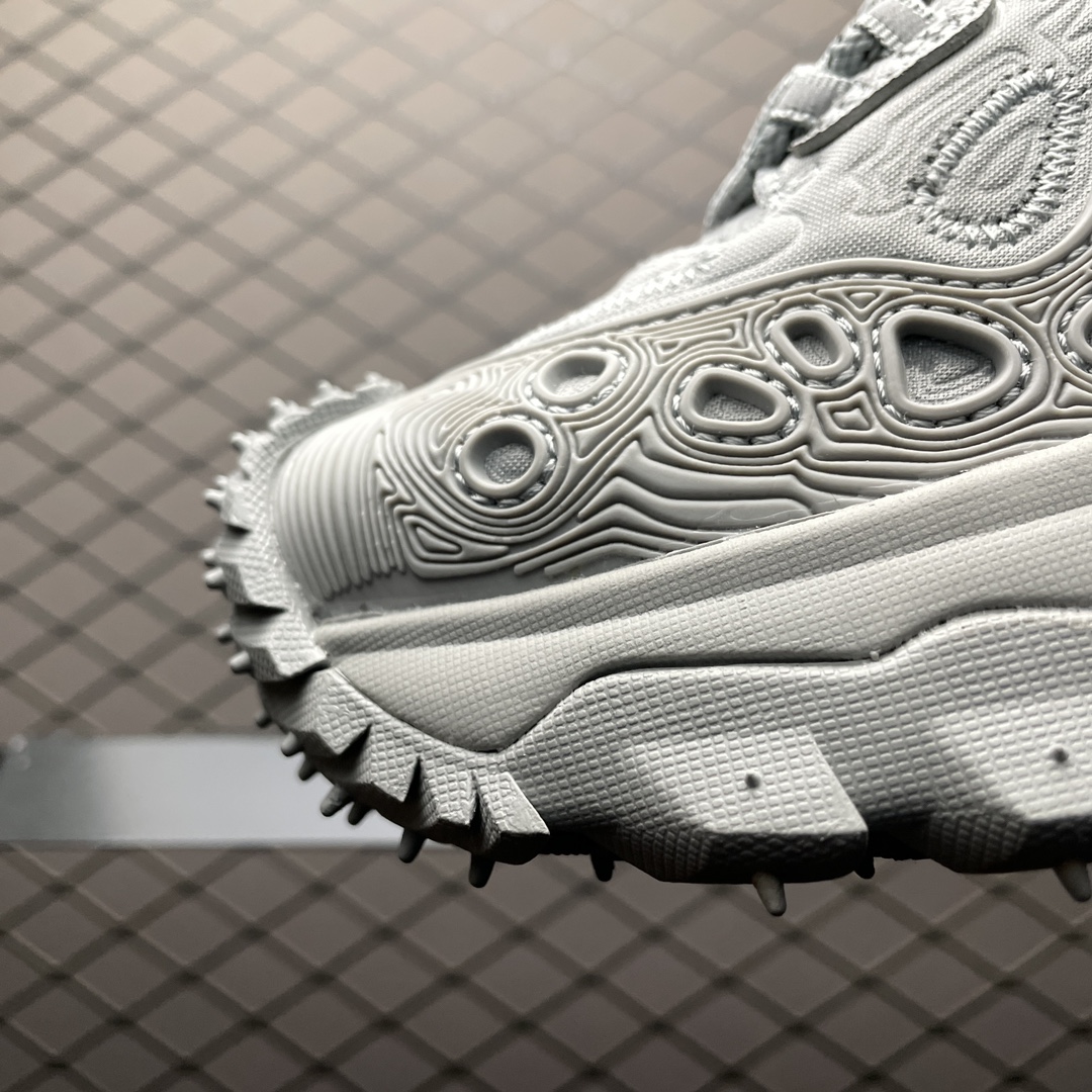 MONCLER TRAILGRIP GTX 3M モンクレール トレイルグリップ GTX 3M（4M00010M327524E）