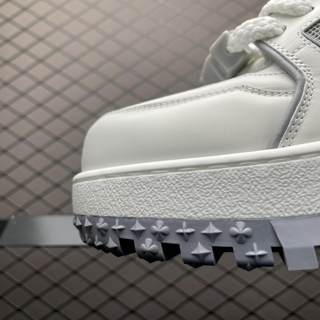 Louis Vuitton Trainer Maxi Line Sneakers LV(1ACRJV)