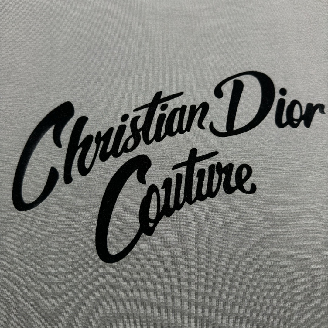 Dior T-shirts（483M648AT823-C889）