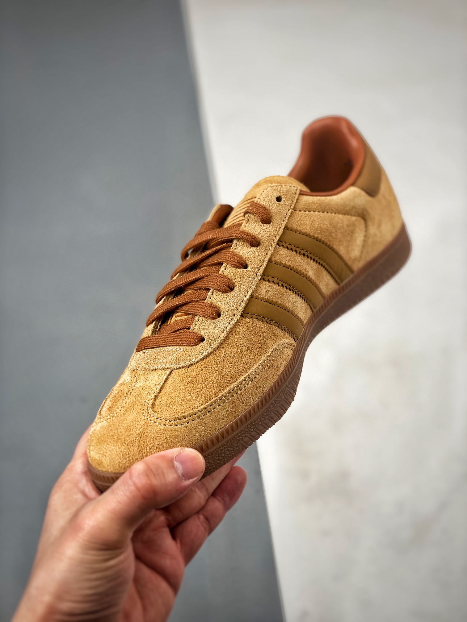 JJJJound × adidas Originals Samba Tobacco "Mesa/Gum"（ID8709）
