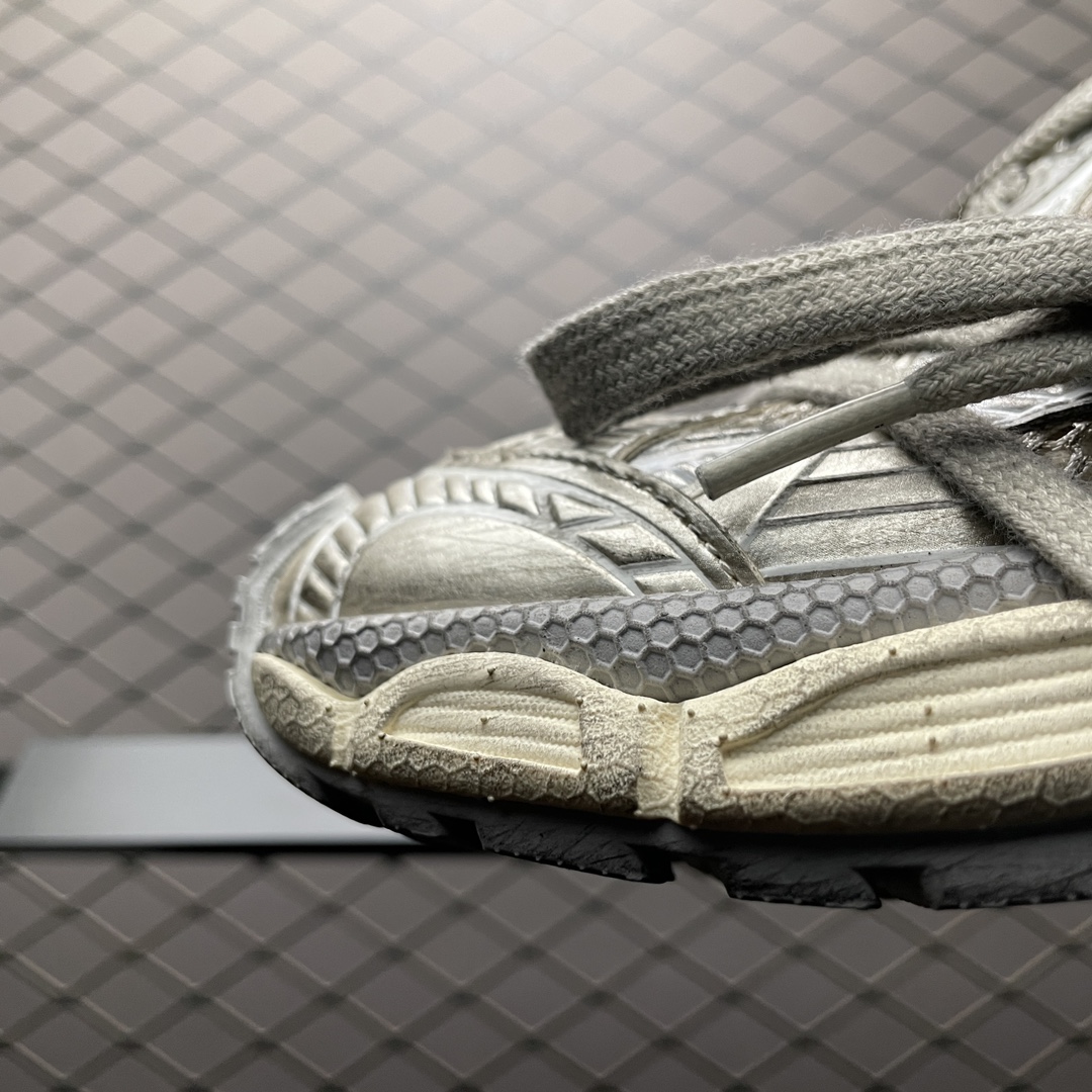 BALENCIAGA 3XL Mule（742672W3XLM9113）