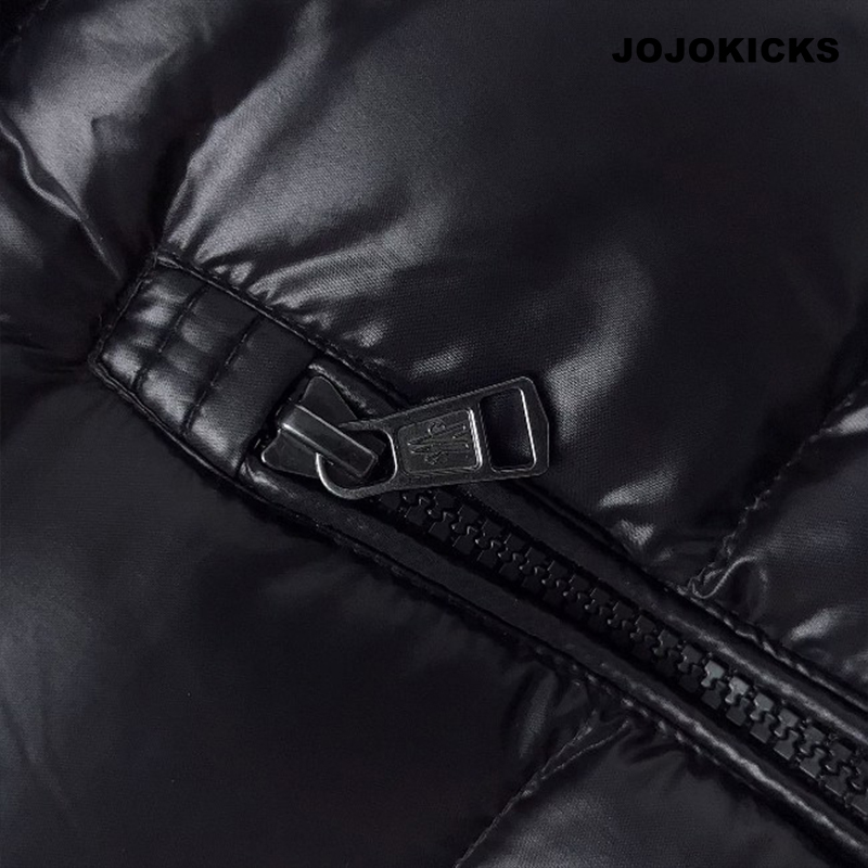 Moncler Bormes logo patch hooded vest（H20911A0021668950-999）