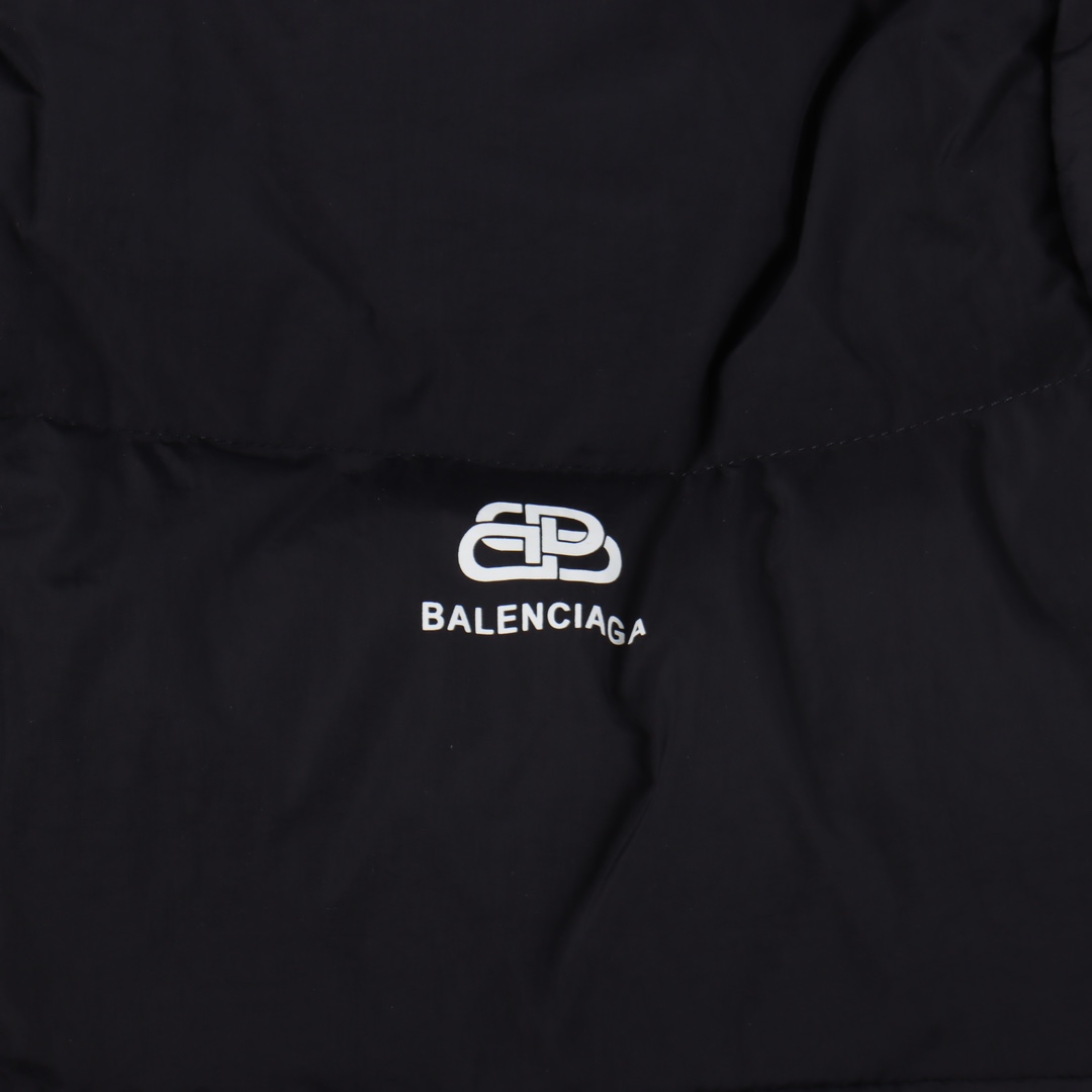 Balenciaga down jacket（601763TYD361000）