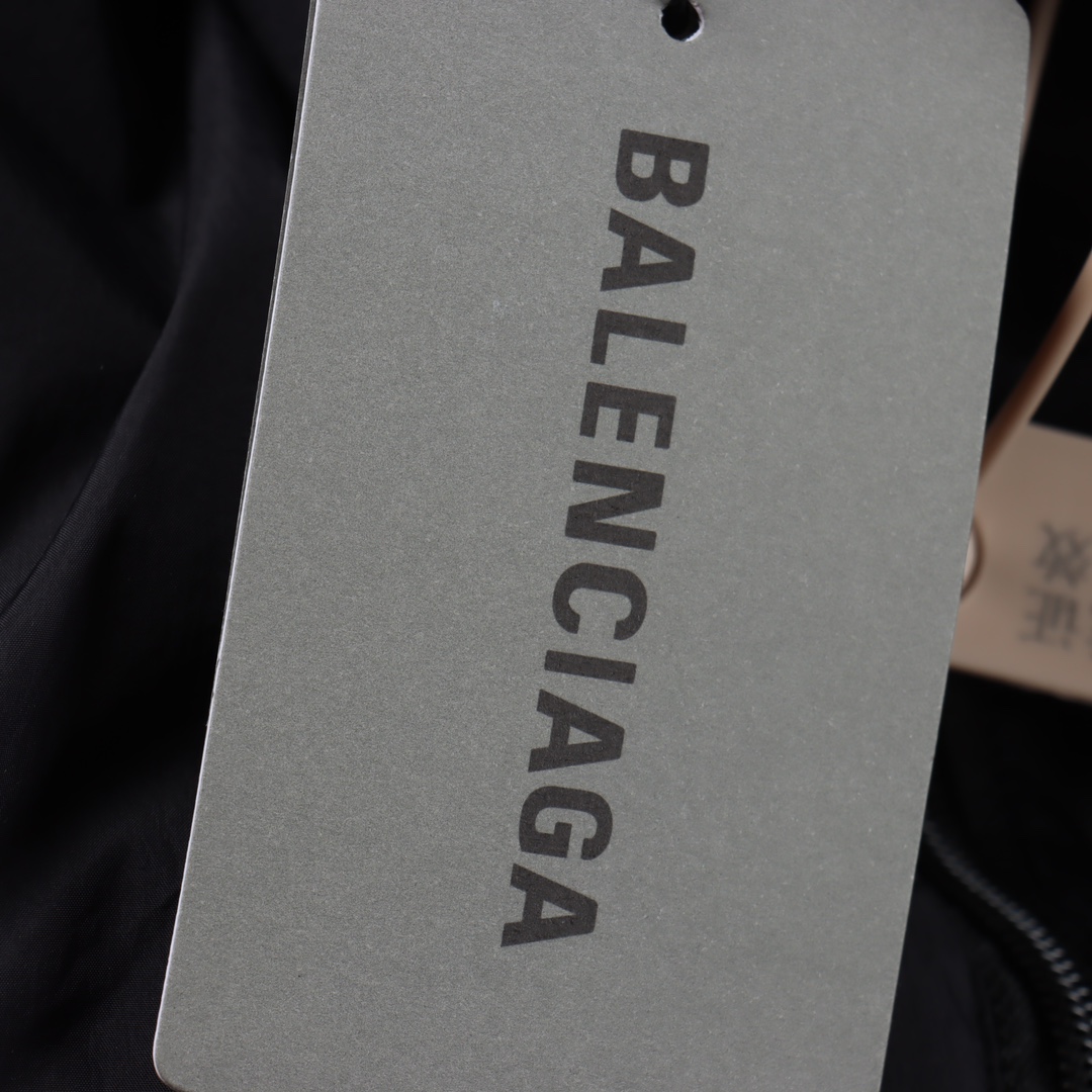 Balenciaga down jacket（601763TYD361000）