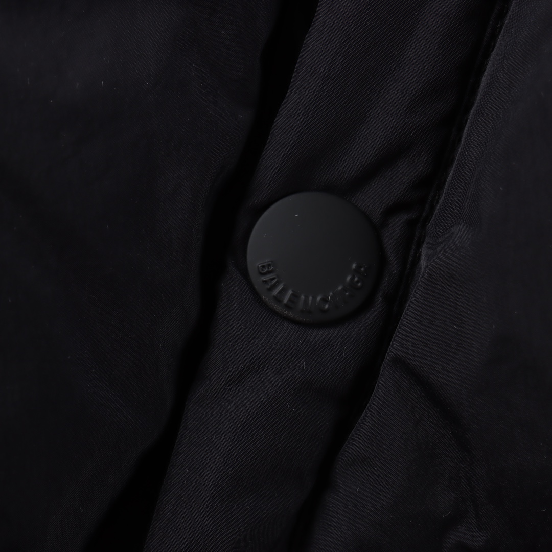 Balenciaga down jacket（601763TYD361000）