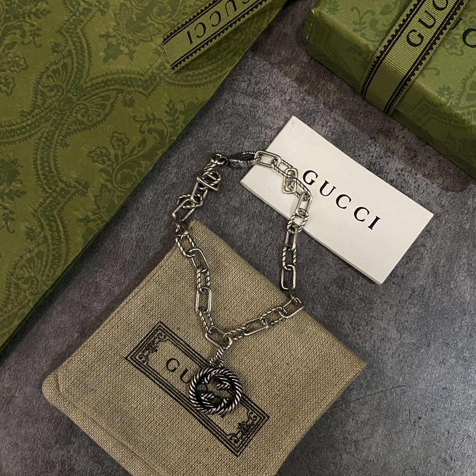 GUCCIグッチ ブレスレット GUCCI インターロッキングG チェーン  シルバー （607158-J8400-0811）