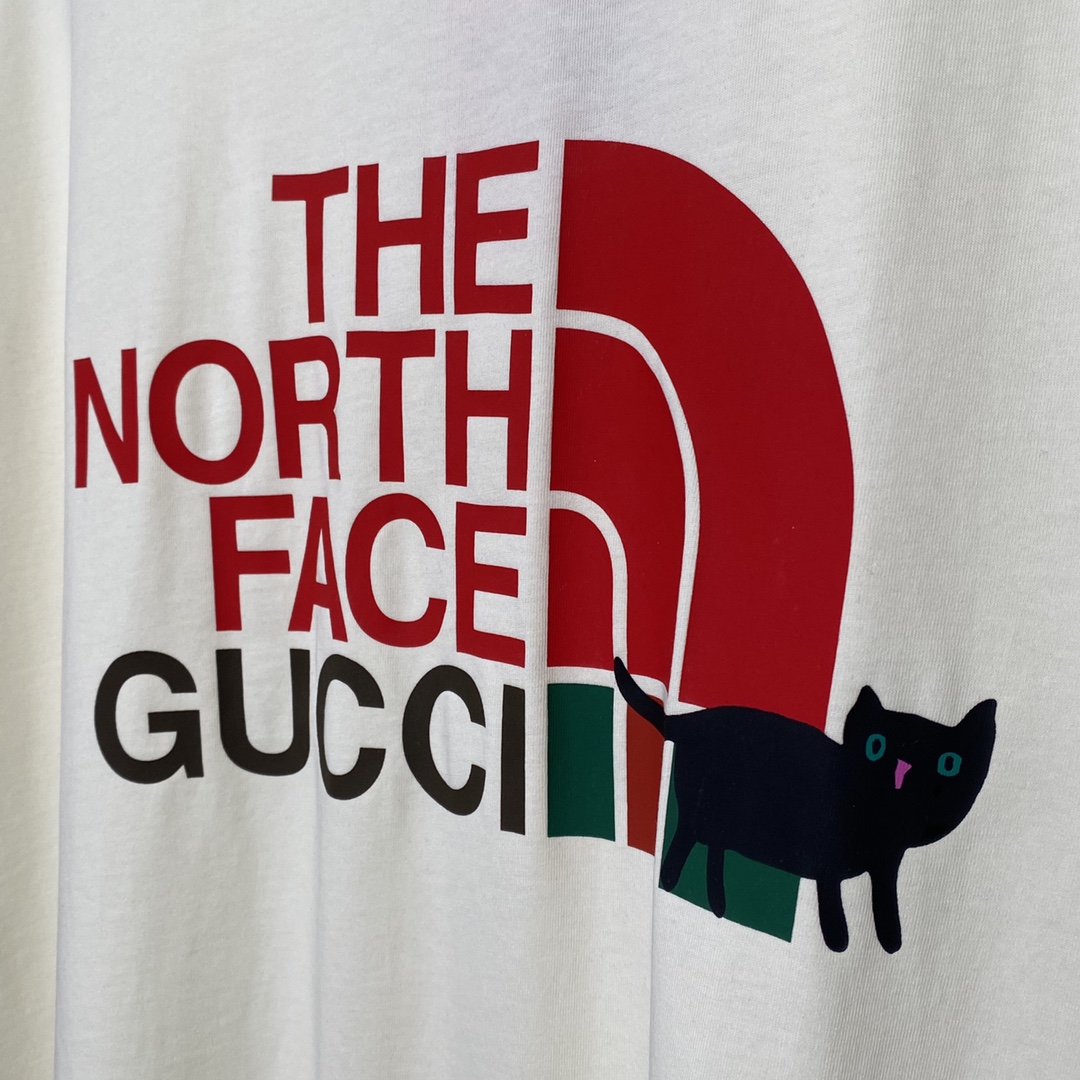 Gucci x The North Face T-shirt“Off-White”（615044-XJDTF-9095）
