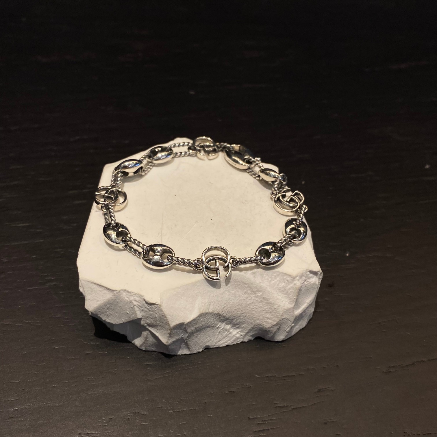 GUCCIグッチ ダブル G スレッド ピッグノーズ ブレスレット（627118-J8400-0701）