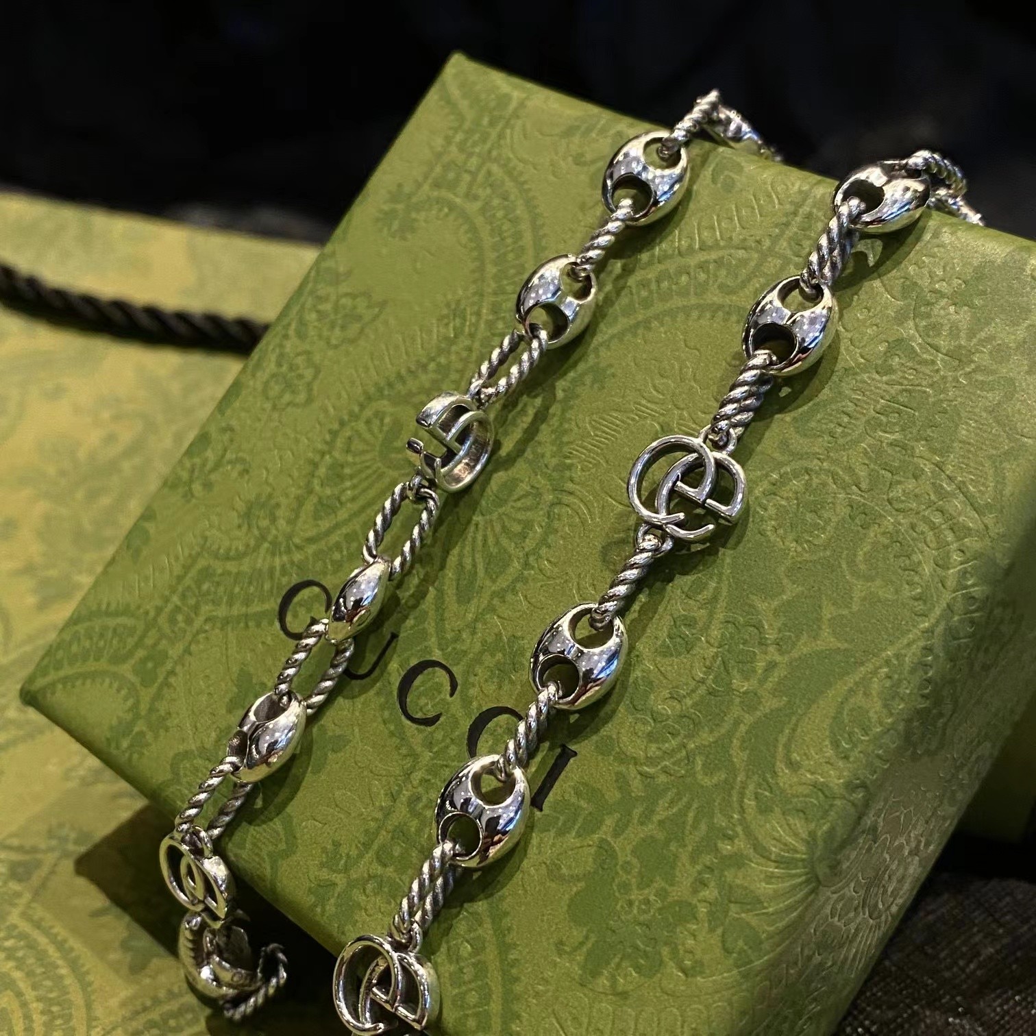 GUCCIグッチ ダブル G スレッド ピッグノーズ ブレスレット（627118-J8400-0701）