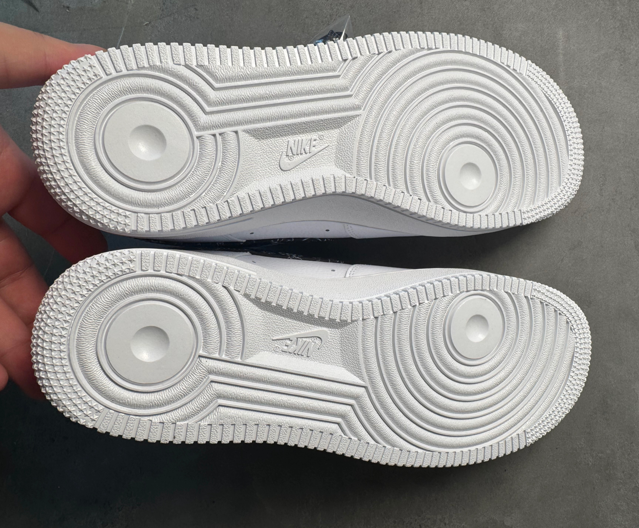 Nike Women's Air Force 1 Low '07 Essential "Black Paisley"（DH4406-101）