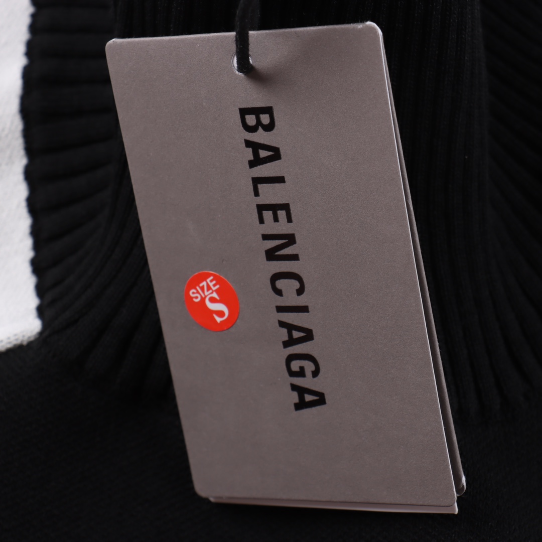 Balenciaga logo turtleneck sweater（641796T61821070）